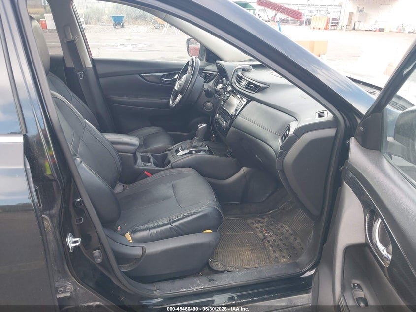 2017 NISSAN ROGUE auction photo 5