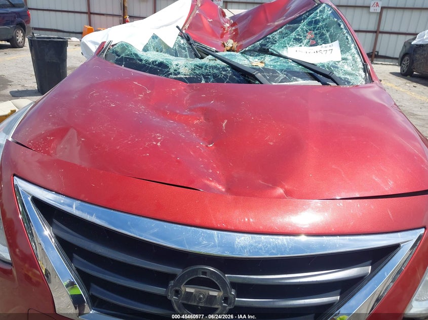 2018 NISSAN VERSA auction photo 6