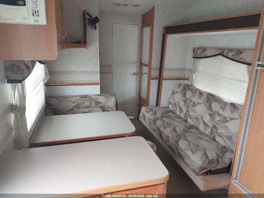 2002 FLEETWOOD TERRY FREEDOM 275A 5TH WHL TRAVEL TRAILER auction photo 8
