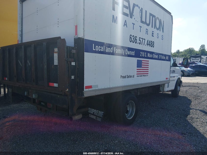 2005 CHEVROLET EXPRESS CUTAWAY auction photo 4