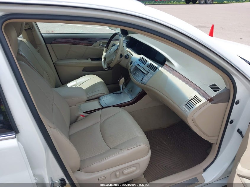 2009 TOYOTA AVALON auction photo 5