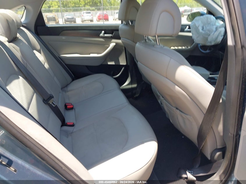 2015 HYUNDAI SONATA auction photo 8