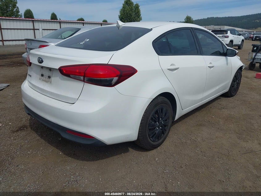 2017 KIA FORTE auction photo 4