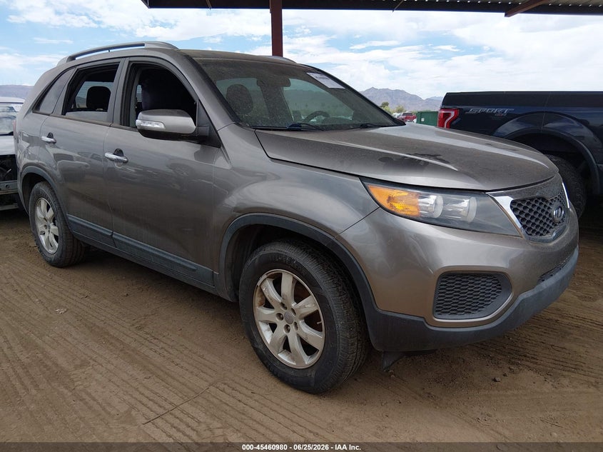 2013 KIA SORENTO LX V6