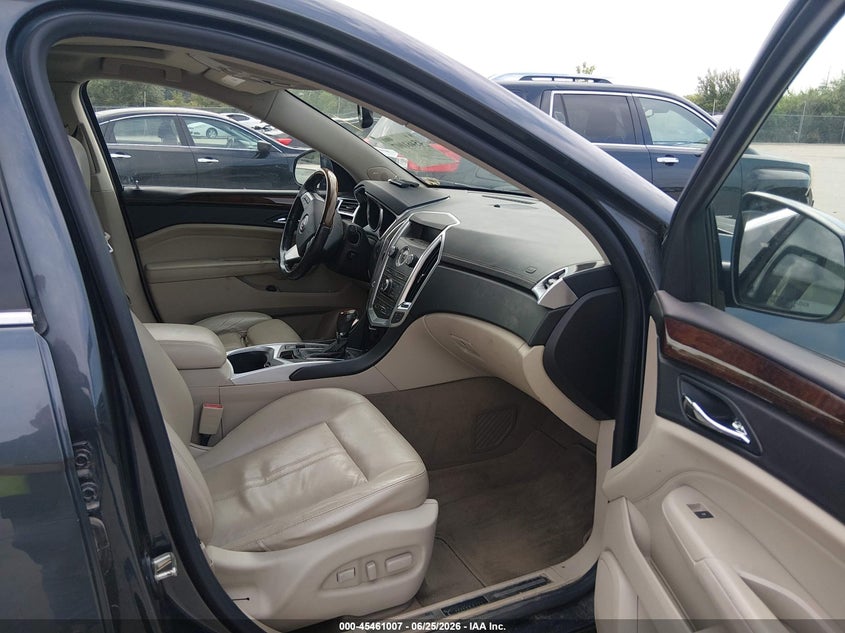 2010 CADILLAC SRX auction photo 5