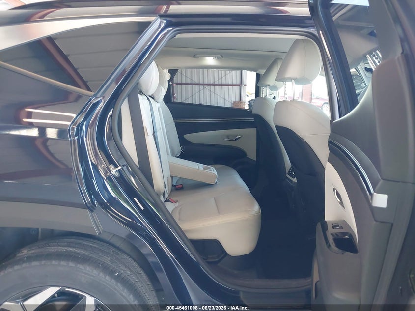 2024 HYUNDAI TUCSON HYBRID auction photo 8