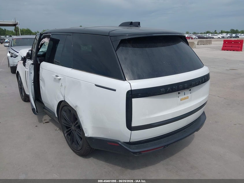 2024 LAND ROVER RANGE ROVER auction photo 3