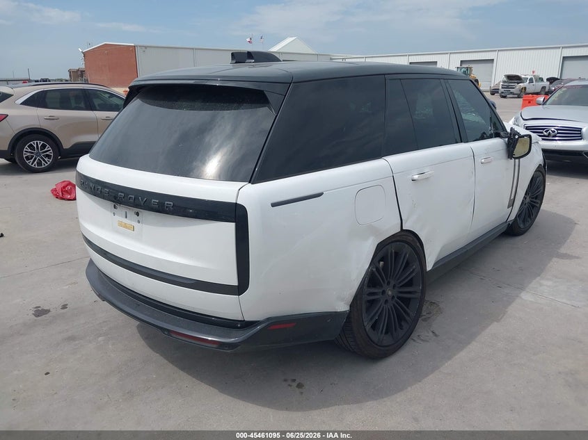 2024 LAND ROVER RANGE ROVER auction photo 4