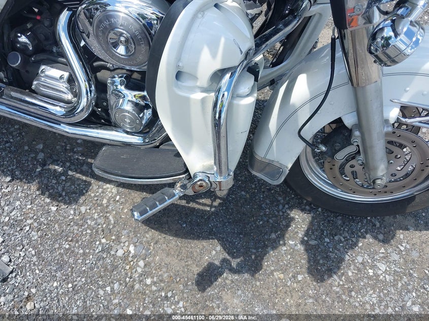 2006 Harley-Davidson Flhtcui VIN: 1HD1FCW196Y695138 Lot: 45461100
