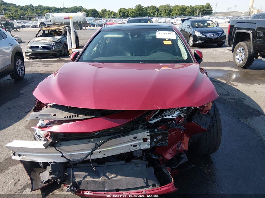 Фото 6 - TOYOTA CAMRY
