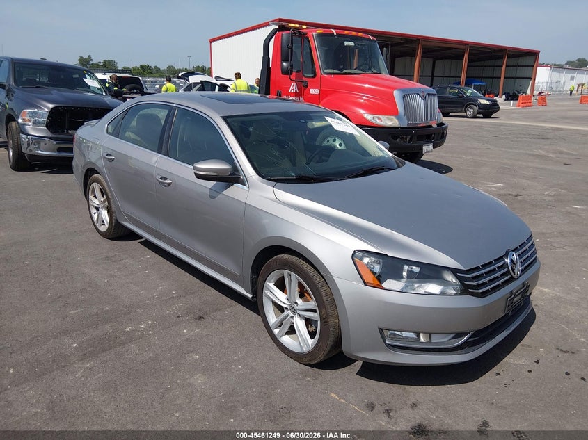 2013 VOLKSWAGEN PASSAT SEDAN 2.0L I-4 DI, DOHC, TURBO, 140HP