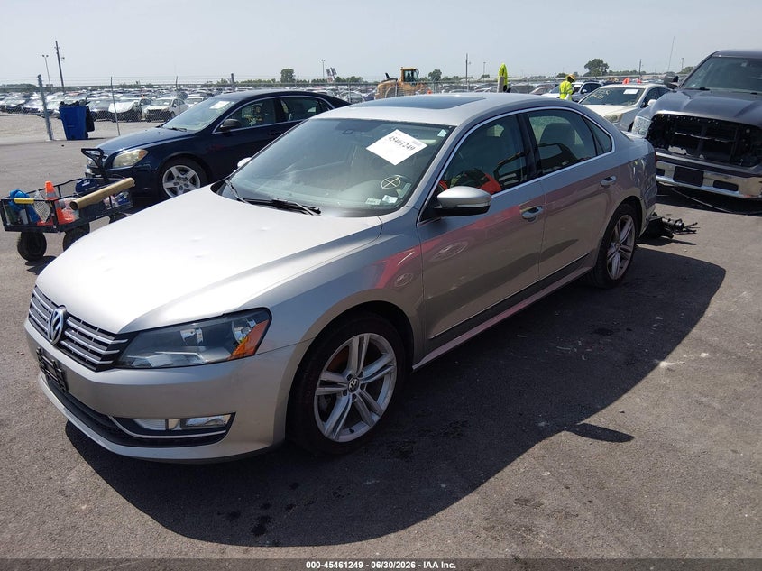2013 VOLKSWAGEN PASSAT SEDAN 2.0L I-4 DI, DOHC, TURBO, 140HP