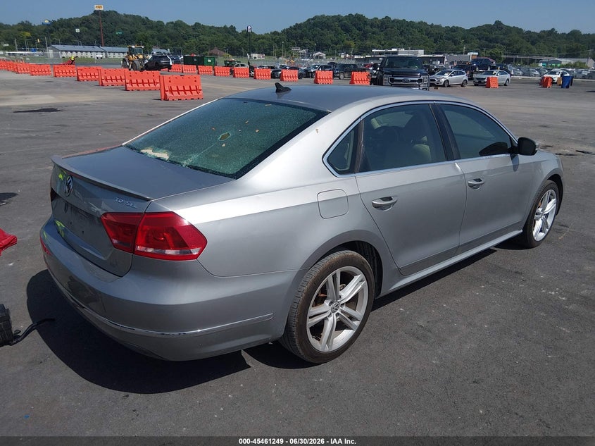 2013 VOLKSWAGEN PASSAT SEDAN 2.0L I-4 DI, DOHC, TURBO, 140HP