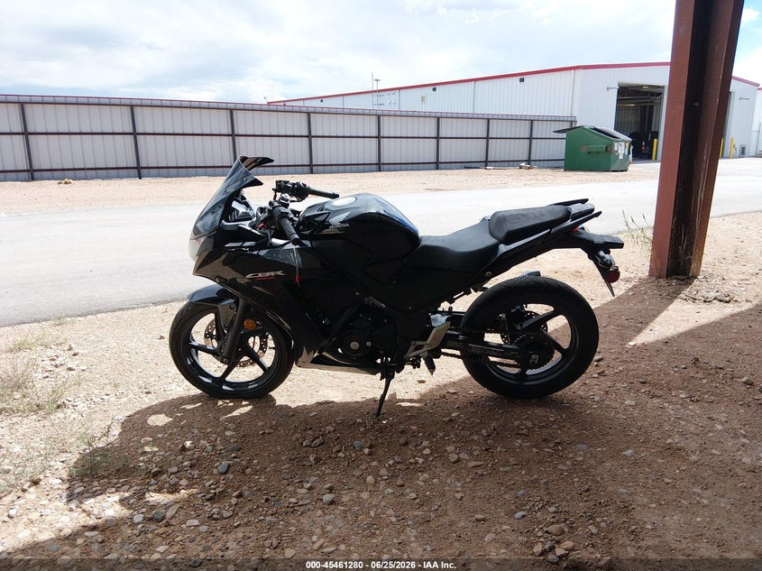 2015 Honda Cbr300 R VIN: MLHNC5108F5100395 Lot: 45461280