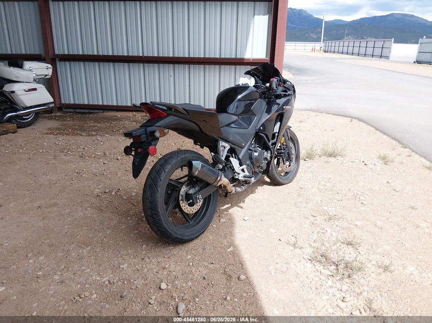 2015 HONDA CBR300 auction photo 4