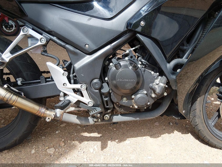 2015 HONDA CBR300 auction photo 8