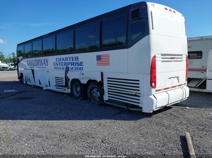 1999 MOTOR COACH INDUSTRIES TRANSIT BUS auction photo 3