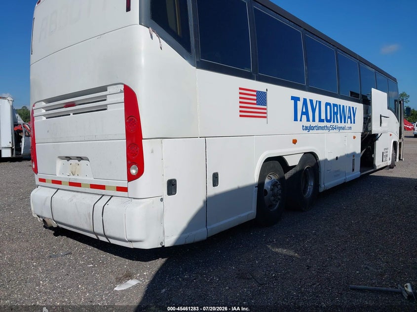 1999 MOTOR COACH INDUSTRIES TRANSIT BUS auction photo 4