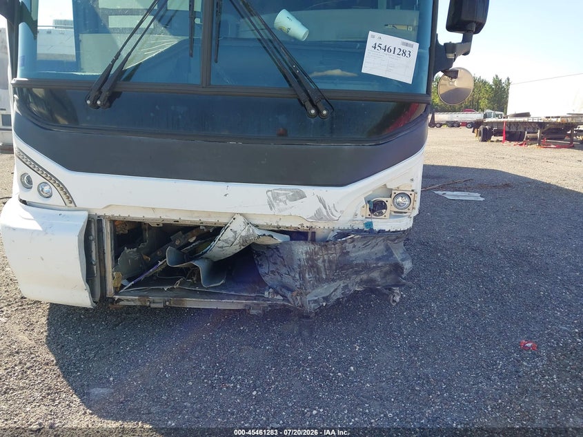 1999 MOTOR COACH INDUSTRIES TRANSIT BUS auction photo 6