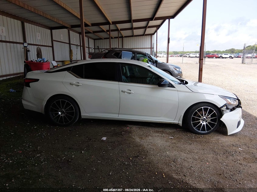AtlanticExpress - Nissan Altima