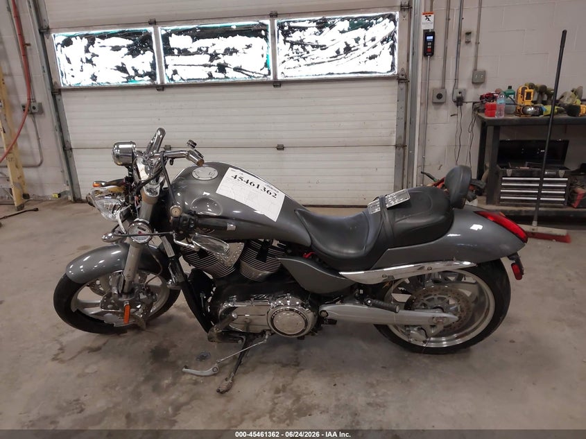 2008 Victory Motorcycles Hammer VIN: 5VPHB26D183000586 Lot: 45461362