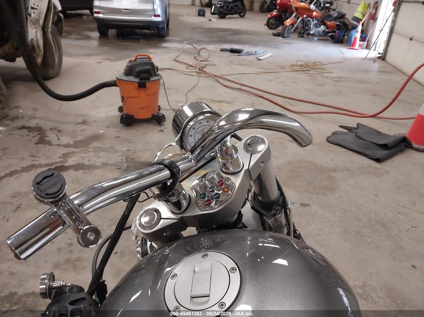 2008 VICTORY MOTORCYCLES HAMMER auction photo 7