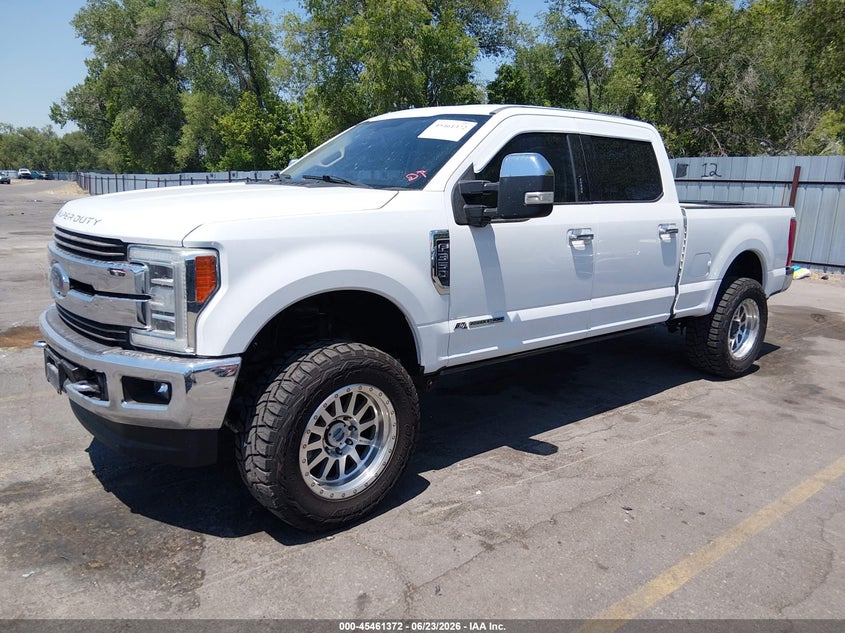 1FT8W3BT1HEB35948 2017 Ford F-350 Lariat photo 1