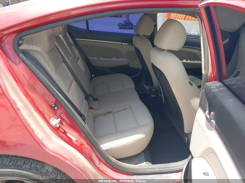 2017 HYUNDAI ELANTRA auction photo 8