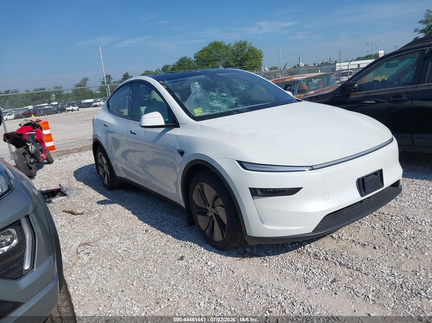 2026 TESLA MODEL Y  (VIN: 7SAYGDEE8TF339558)