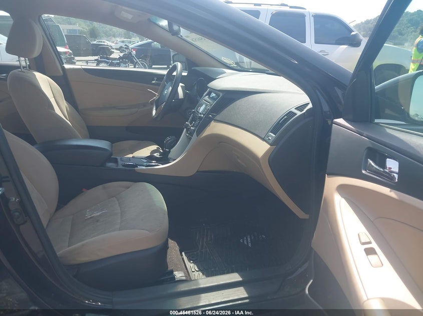 2013 HYUNDAI SONATA auction photo 5