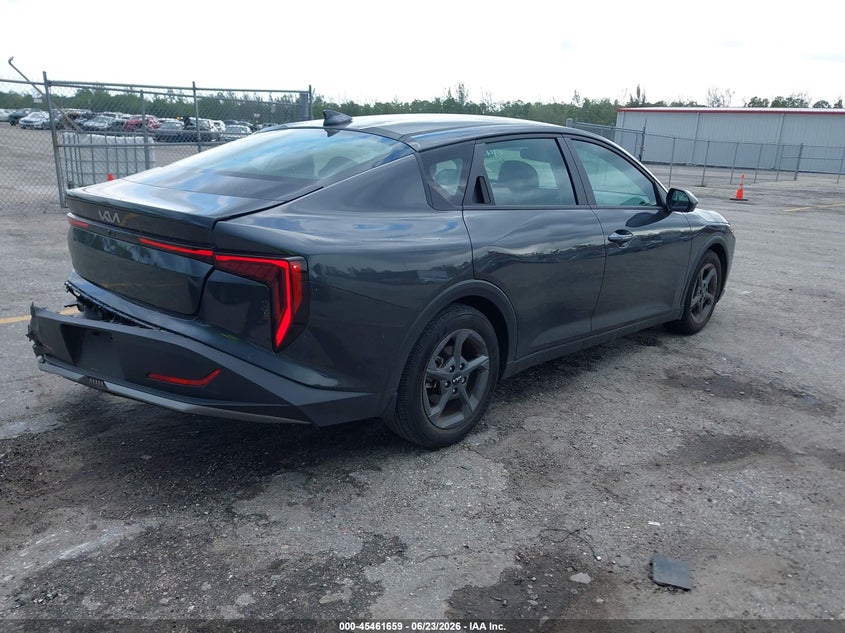 Vin: 3kpft4de8se094475, lot: 45959772, kia k4 lxs 20254