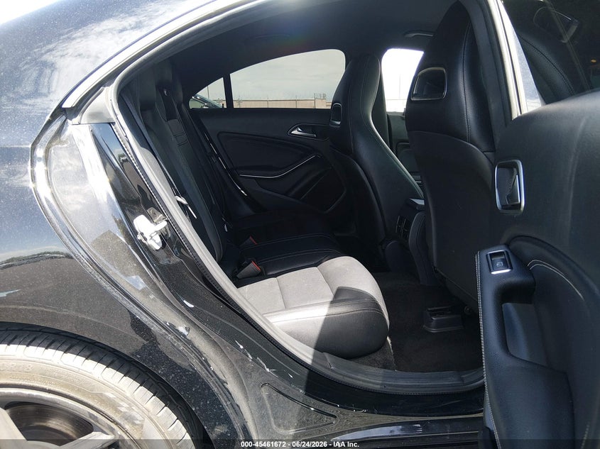 2017 MERCEDES-BENZ CLA 250 auction photo 8