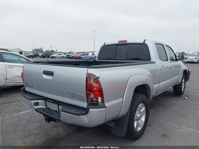 2008 TOYOTA TACOMA auction photo 4