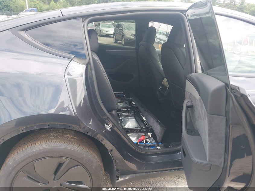 TESLA MODEL Y 2026 VIN 7SAYGDEDXTF631686
