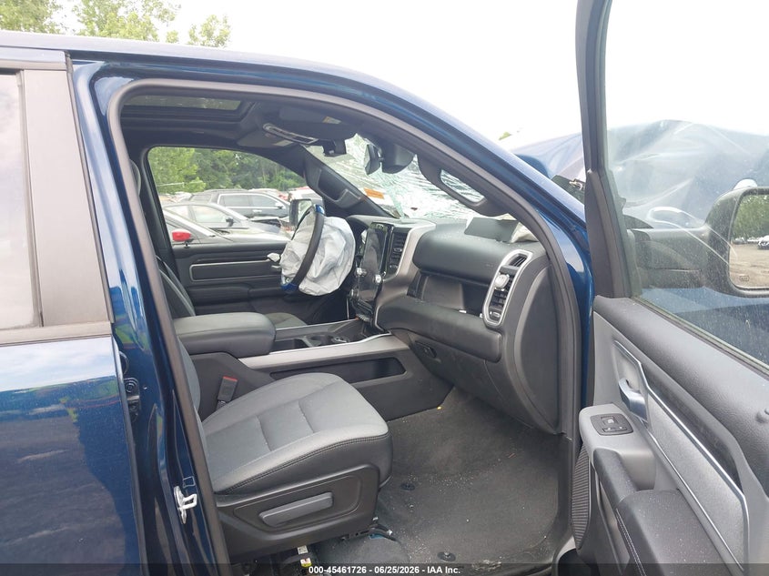 2022 RAM 1500 auction photo 5