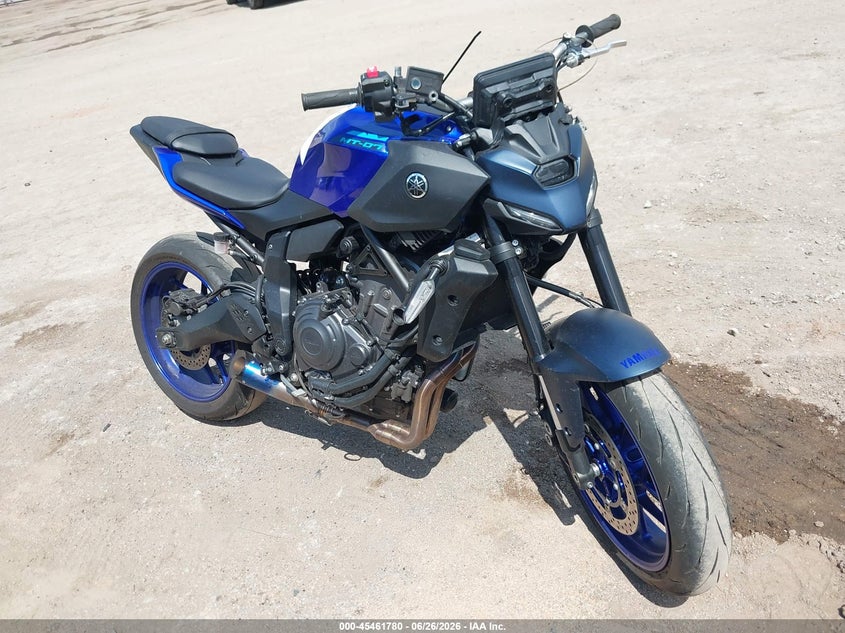 2025 Yamaha Mtn690