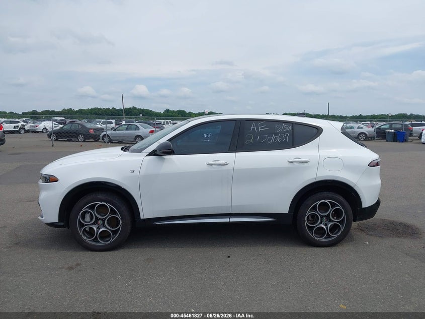 2024 Alfa Romeo Tonale Ti Eawd VIN: ZASPATCW0R3033772 Lot: 45461827