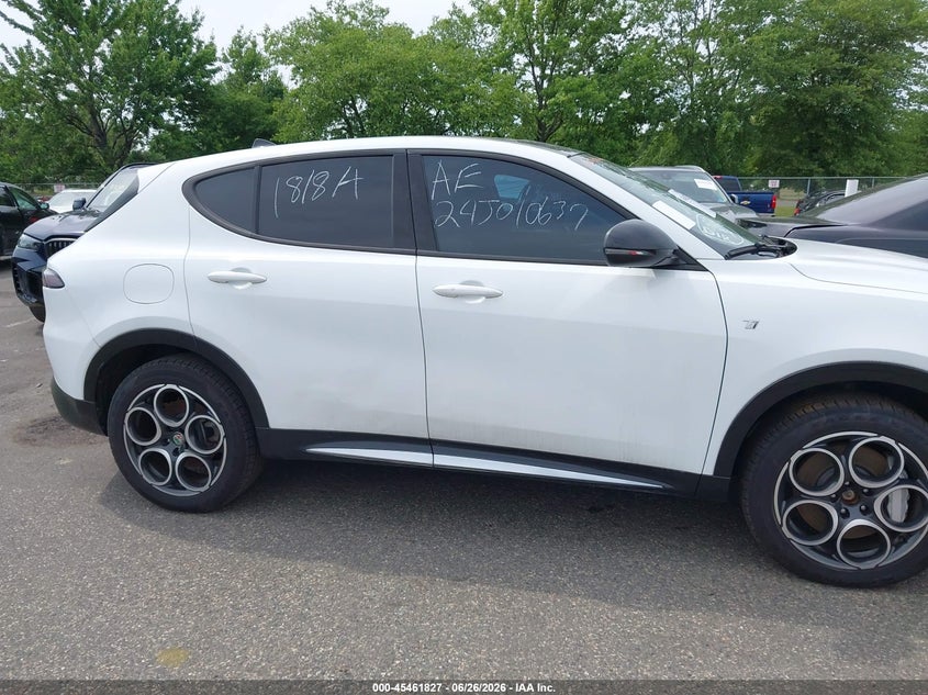 2024 Alfa Romeo Tonale Ti Eawd VIN: ZASPATCW0R3033772 Lot: 45461827
