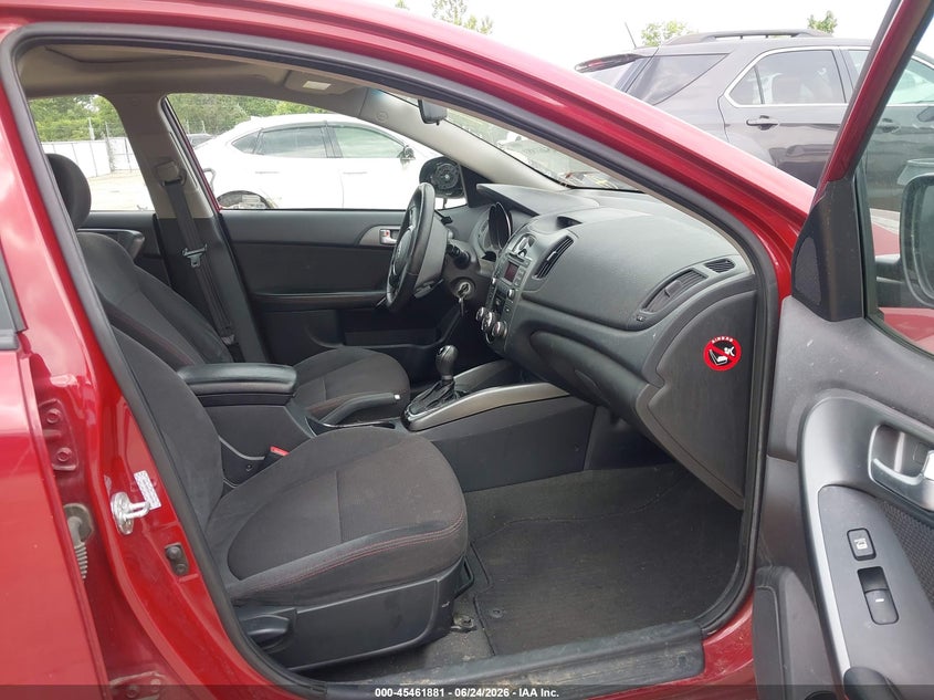 2012 KIA FORTE auction photo 5