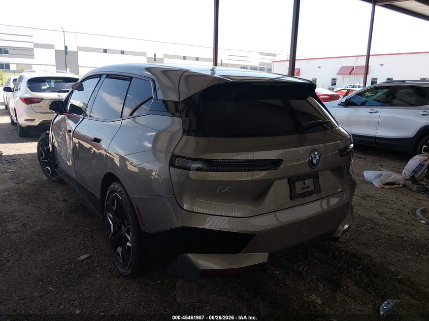2025 BMW IX auction photo 3