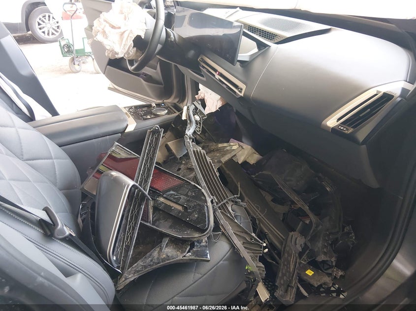 2025 BMW IX auction photo 5