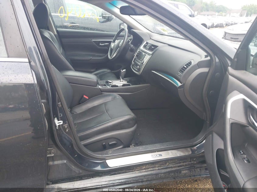 2016 NISSAN ALTIMA auction photo 5