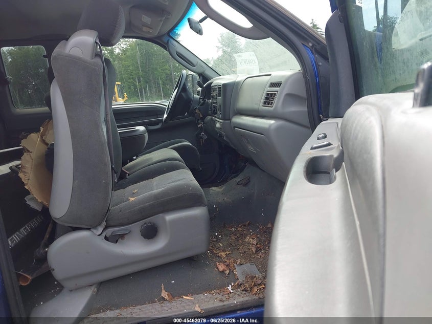 2003 FORD F-350 auction photo 5