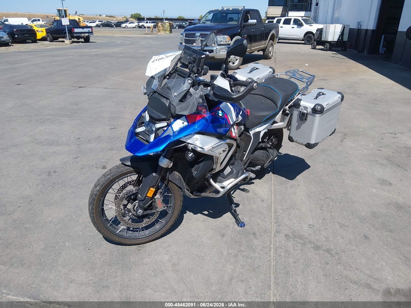 2024 BMW R 1300 auction photo 2