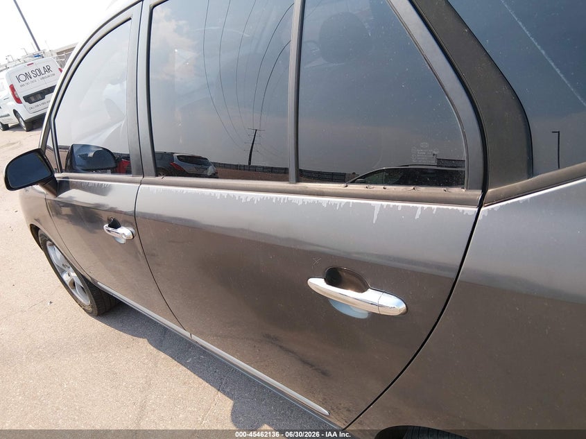 2007 Kia Rondo Ex V6 VIN: KNAFG526677104575 Lot: 45462136
