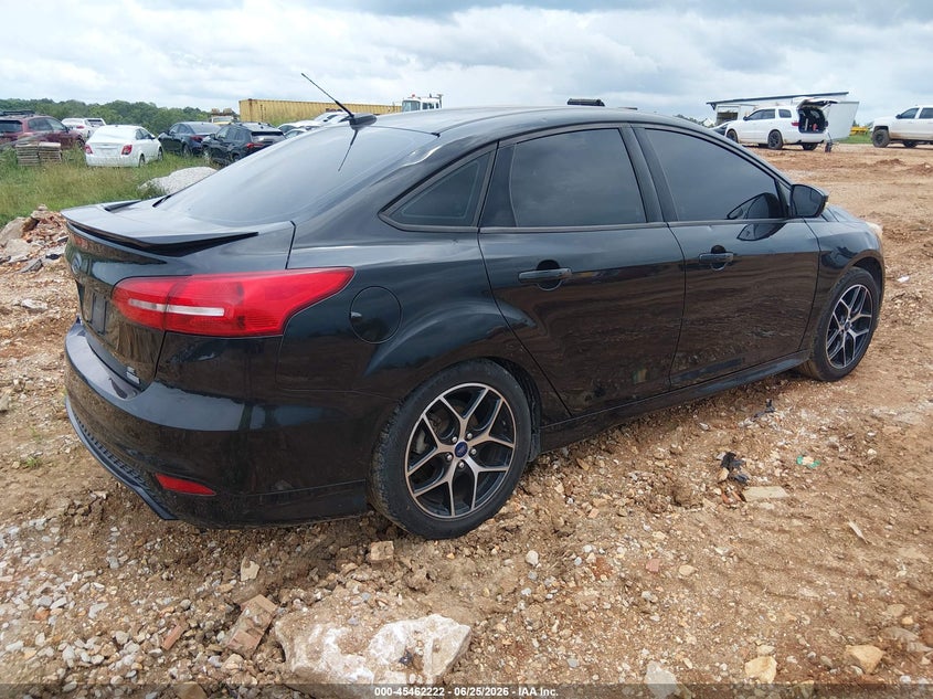 Vin: 1fadp3fe2fl348266, lot: 45960335, ford focus se 20154