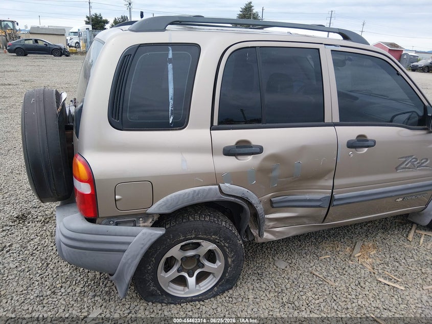 2002 CHEVROLET TRACKER auction photo 6