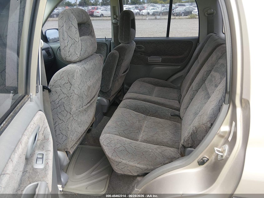 2002 CHEVROLET TRACKER auction photo 8