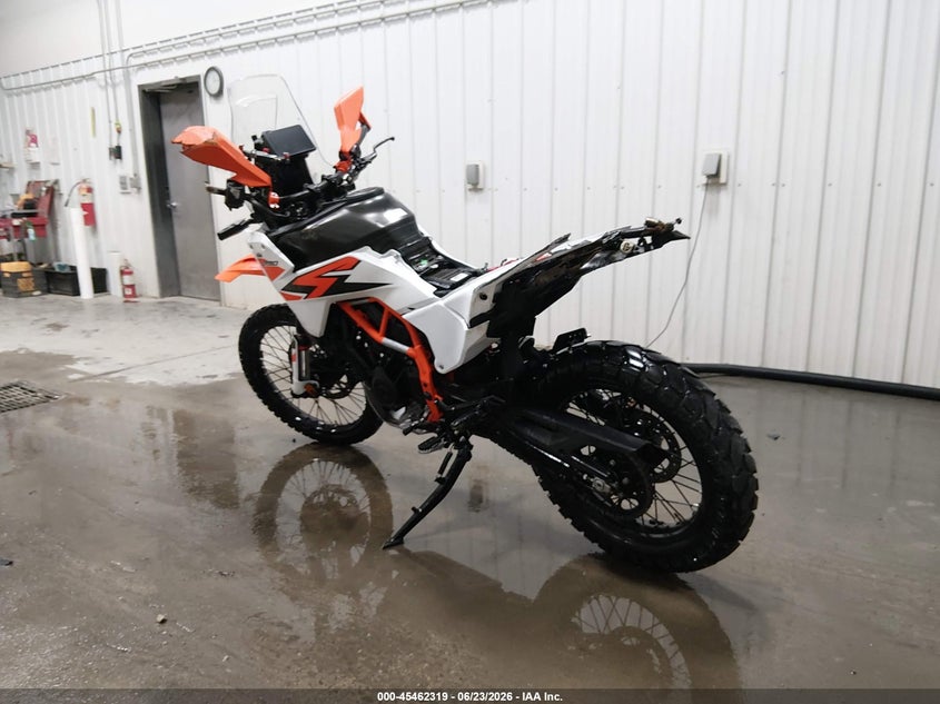 2025 KTM 390 auction photo 3