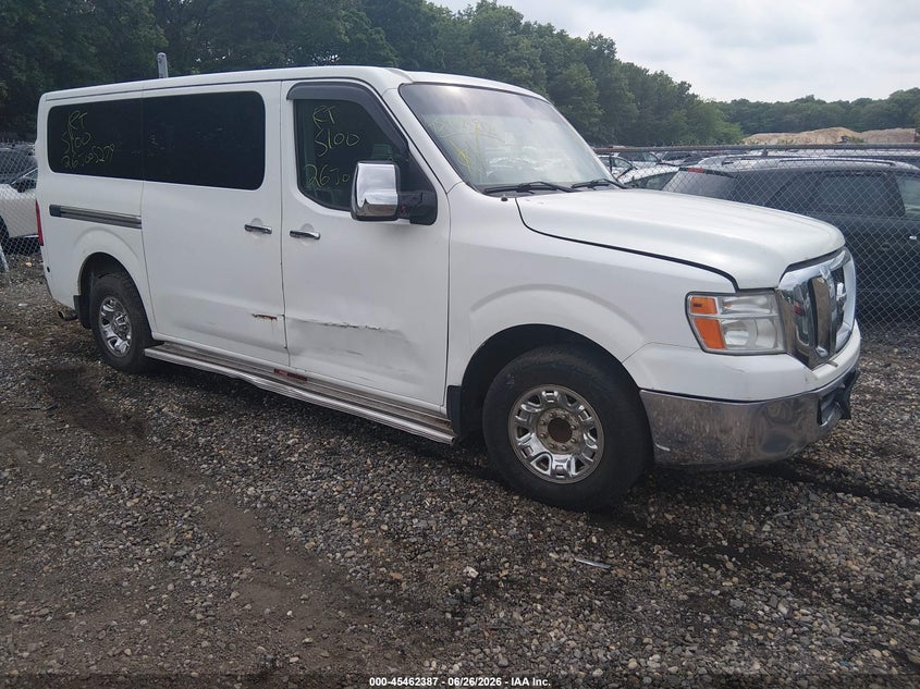 Vin: 5bzaf0aa9dn201849, lot: 45960500, nissan nv passenger nv3500 hd sv v8 2013 img_1